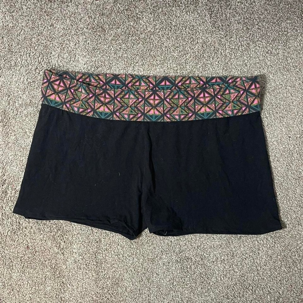 Mossimo black + pink foldover shorts - Picture 2 of 7